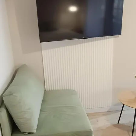 Dobruk Krystyna W Pięciogwiazdkowym Royal Tulip Apartament